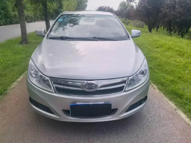 2012 BYD Surui с пробегом 60 000 км