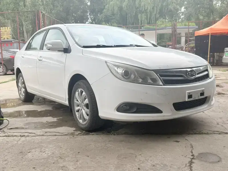 2012 BYD Surui с пробегом 118 000 км