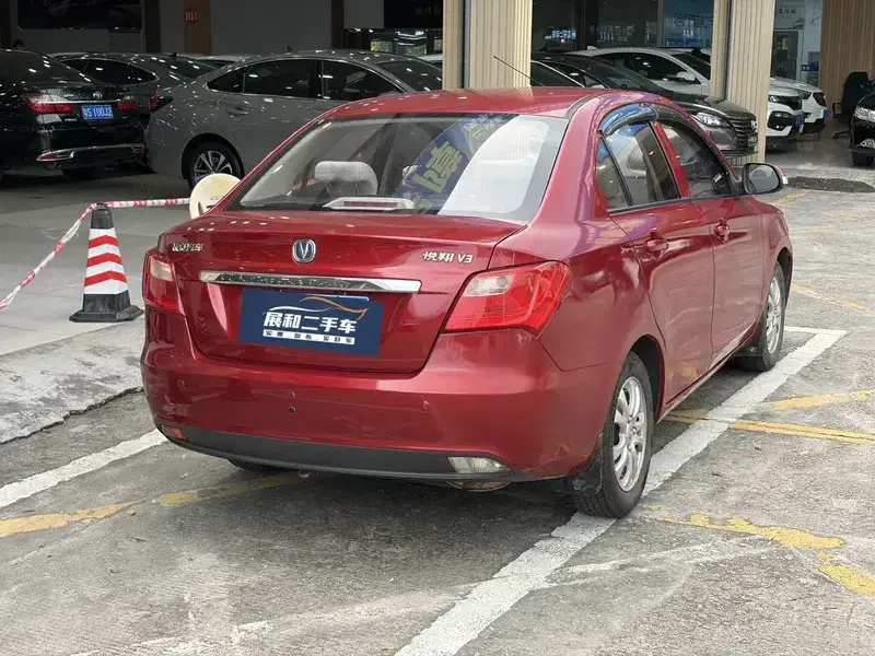 2015 Changan Yuexiang V3 с пробегом 120 000 км