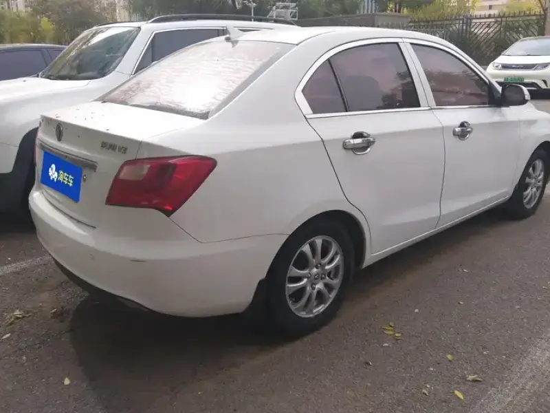 2015 Changan Yuexiang V3 с пробегом 88 000 км