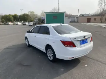 2012 BYD Surui с пробегом 100 000 км