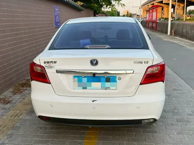 2015 Changan Yuexiang V3 с пробегом 40 000 км