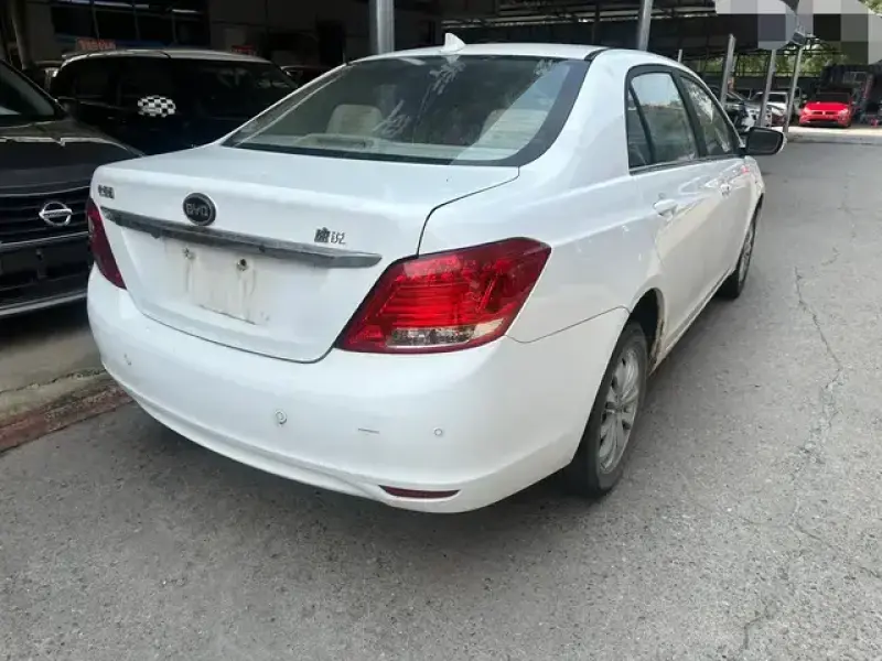 2012 BYD Surui с пробегом 83 000 км