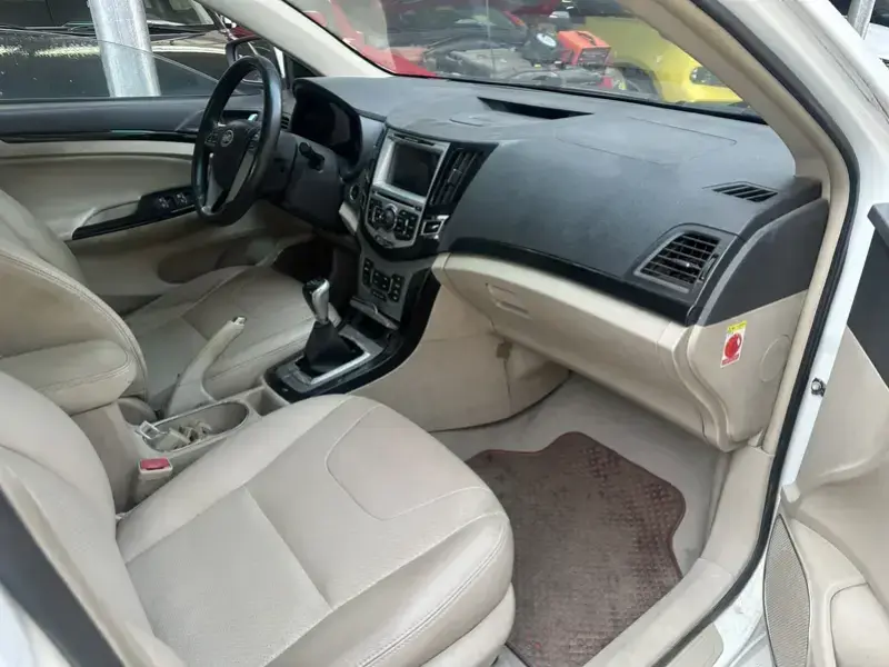 2012 BYD Surui с пробегом 83 000 км