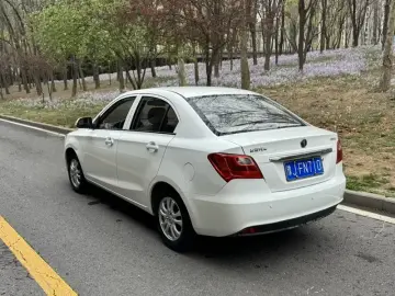2015 Changan Yuexiang V3 с пробегом 40 000 км