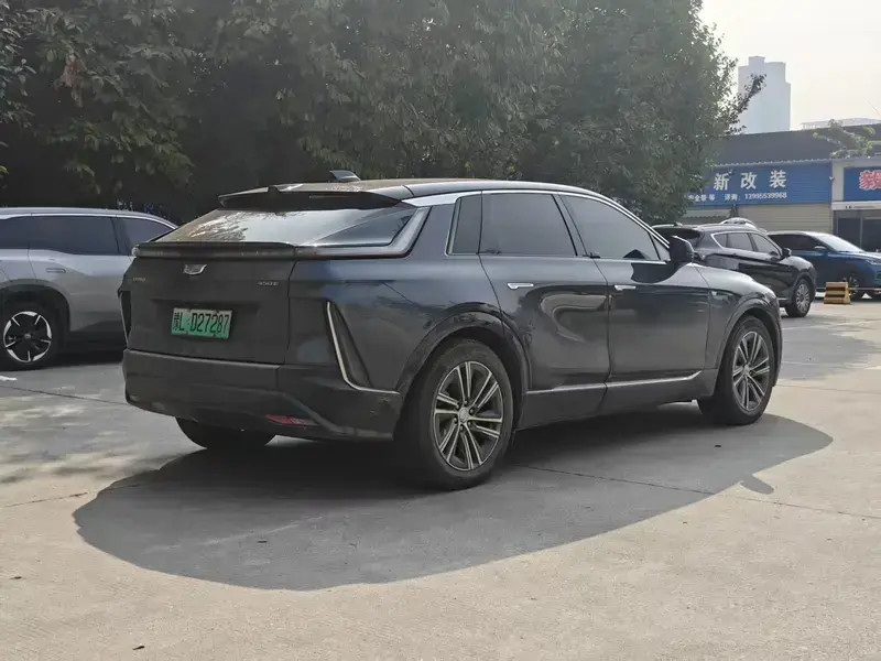 2022 Cadillac IQ Rui Ge с пробегом 80 000 км