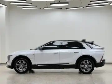 2024 Cadillac IQ Rui Ge с пробегом 67 200 км