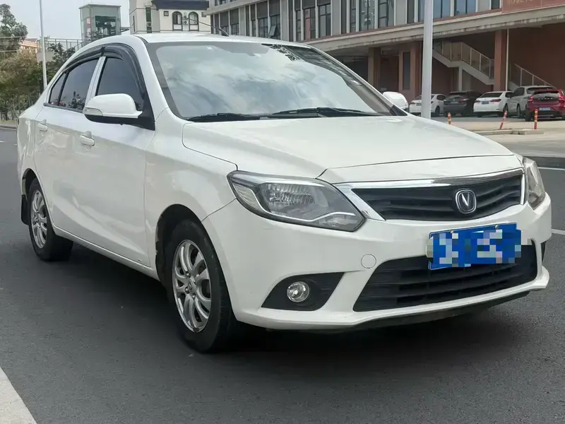 2015 Changan Yuexiang V3 с пробегом 60 000 км