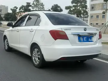 2015 Changan Yuexiang V3 с пробегом 60 000 км