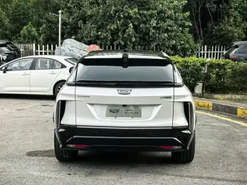 2024 Cadillac IQ Rui Ge с пробегом 30 800 км