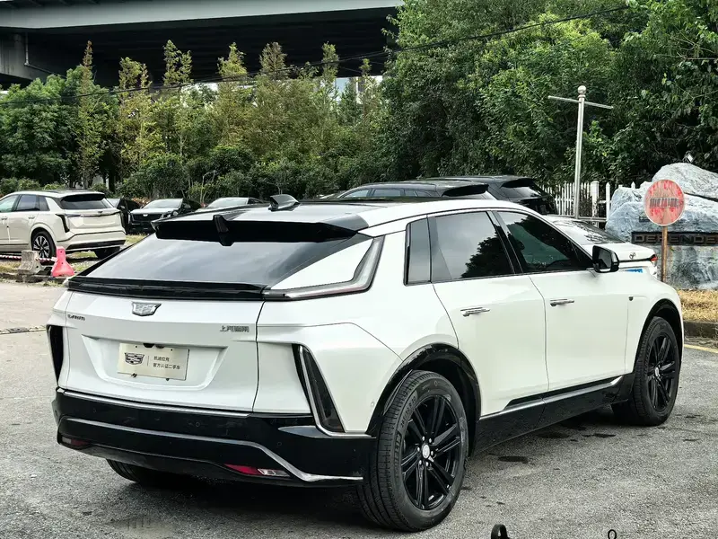 2024 Cadillac IQ Rui Ge с пробегом 30 800 км