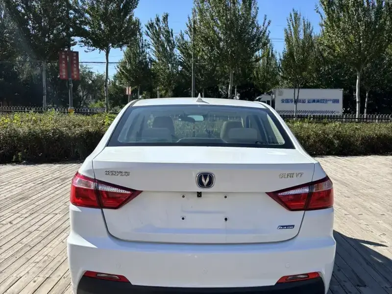 2015 Changan Yuexiang V7 с пробегом 52 000 км
