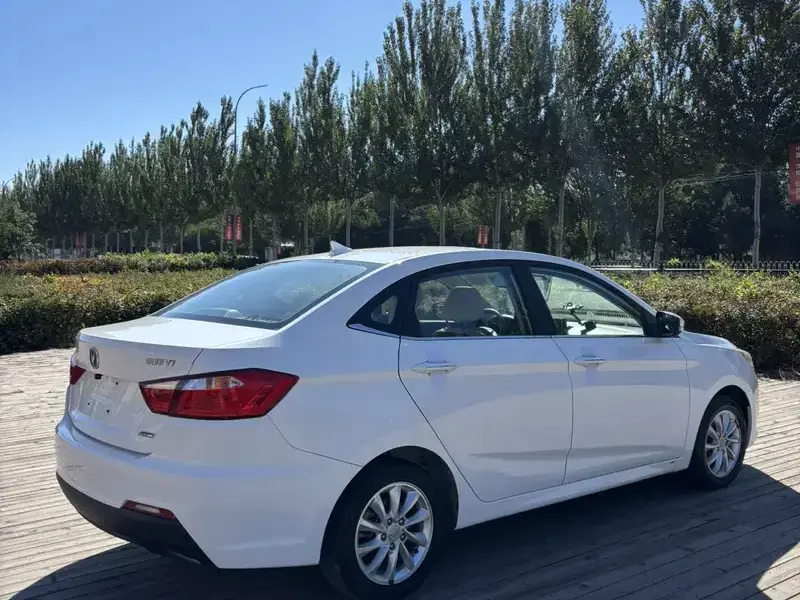 2015 Changan Yuexiang V7 с пробегом 52 000 км