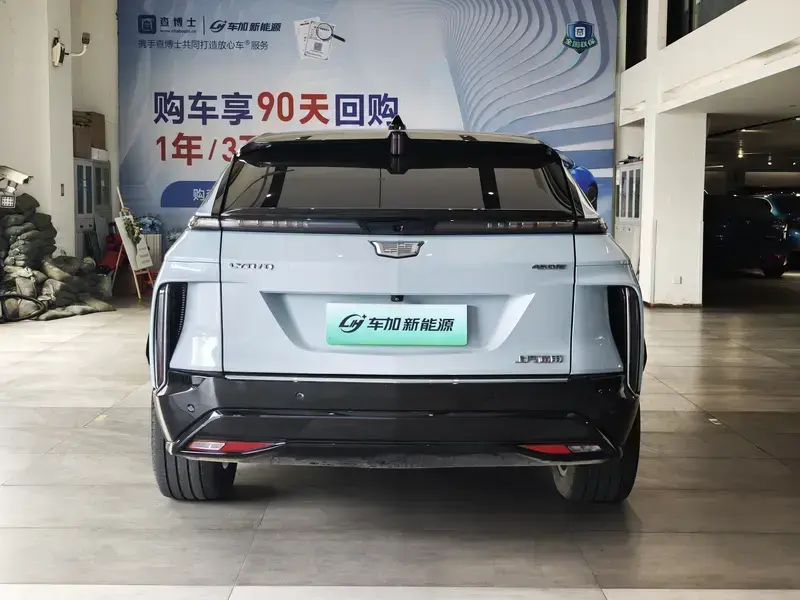 2022 Cadillac IQ Rui Ge с пробегом 46 700 км