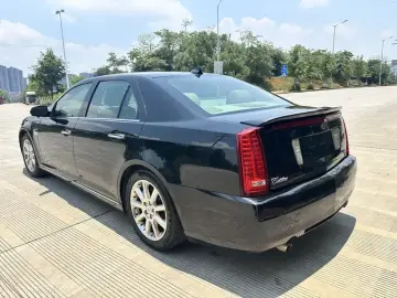 2010 Cadillac SLS с пробегом 200 000 км