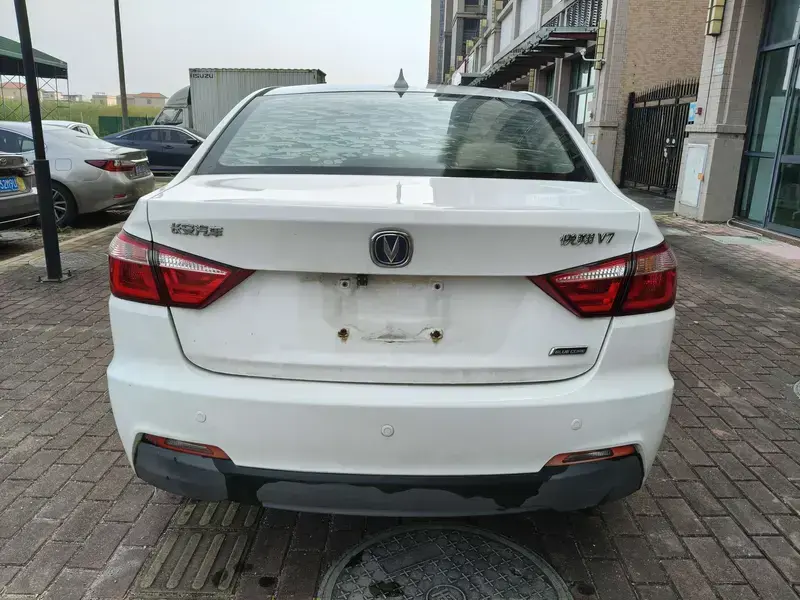 2015 Changan Yuexiang V7 с пробегом 88 000 км