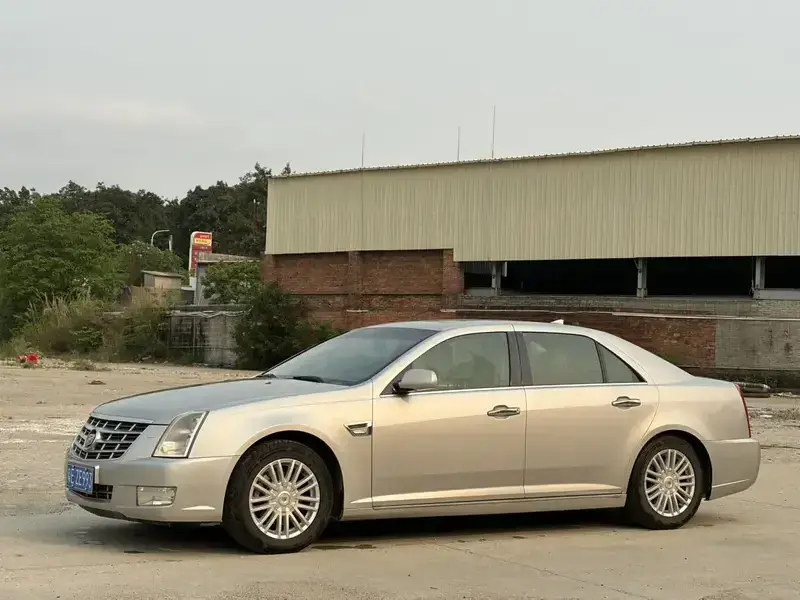 2010 Cadillac SLS с пробегом 152 000 км