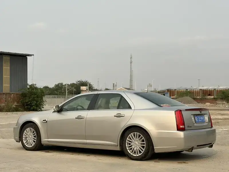 2010 Cadillac SLS с пробегом 152 000 км