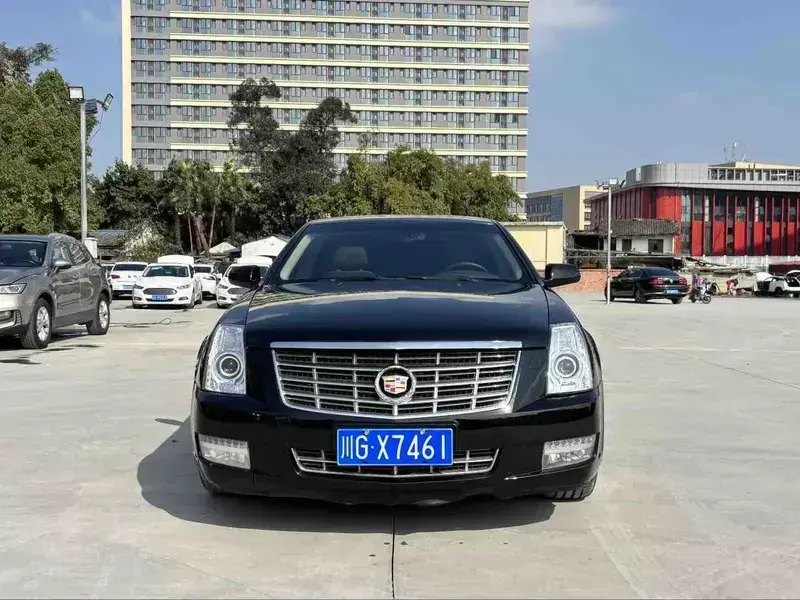 2011 Cadillac SLS с пробегом 135 000 км