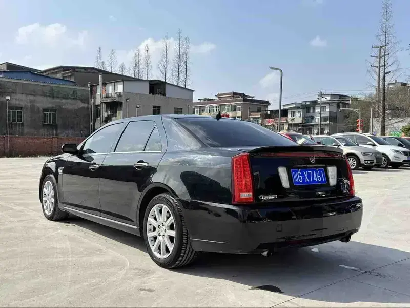 2011 Cadillac SLS с пробегом 135 000 км