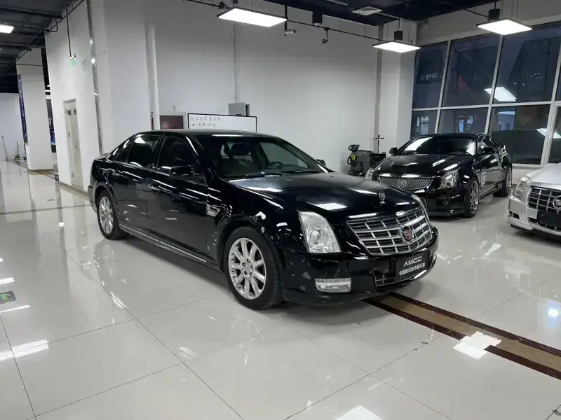2010 Cadillac SLS с пробегом 205 000 км