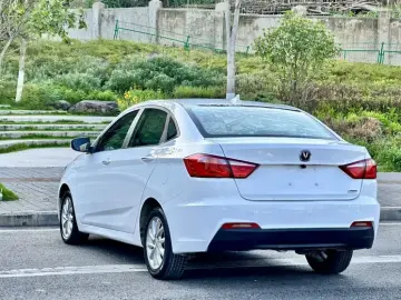 2015 Changan Yuexiang V7 с пробегом 82 500 км