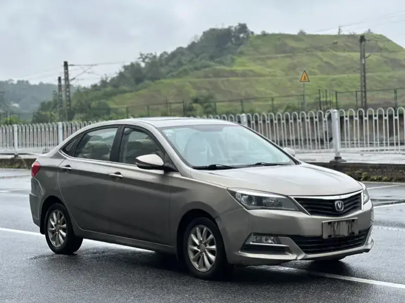 2015 Changan Yuexiang V7 с пробегом 77 000 км