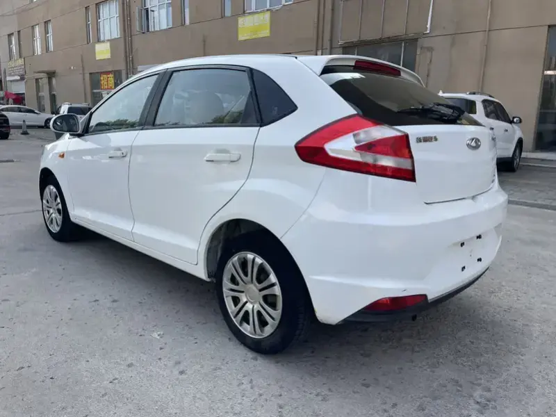 2015 Chery Cloud 2 с пробегом 50 000 км