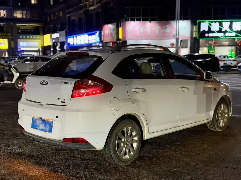 2016 Chery Cloud 2 с пробегом 35 000 км
