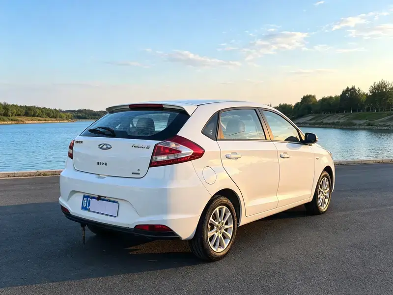 2015 Chery Cloud 2 с пробегом 23 000 км