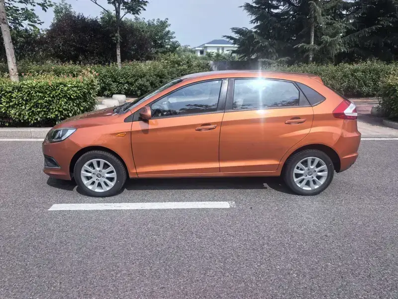 2015 Chery Cloud 2 с пробегом 60 000 км