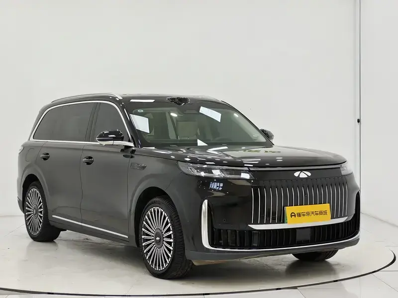 2026 Chery Fengyun T11 с пробегом 15 900 км