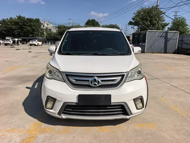 2013 Oshan Ouliv с пробегом 48 000 км