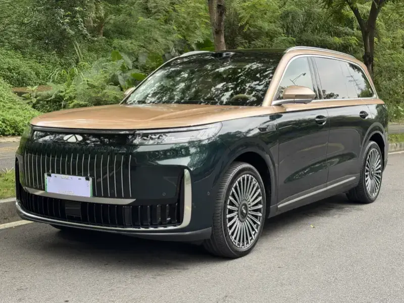 2026 Chery Fengyun T11 с пробегом 9 000 км