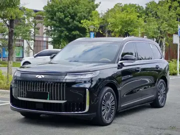 2026 Chery Fengyun T11 с пробегом 28 000 км