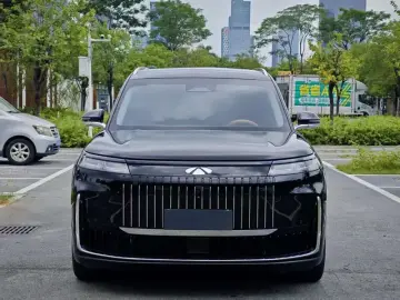 2026 Chery Fengyun T11 с пробегом 28 000 км