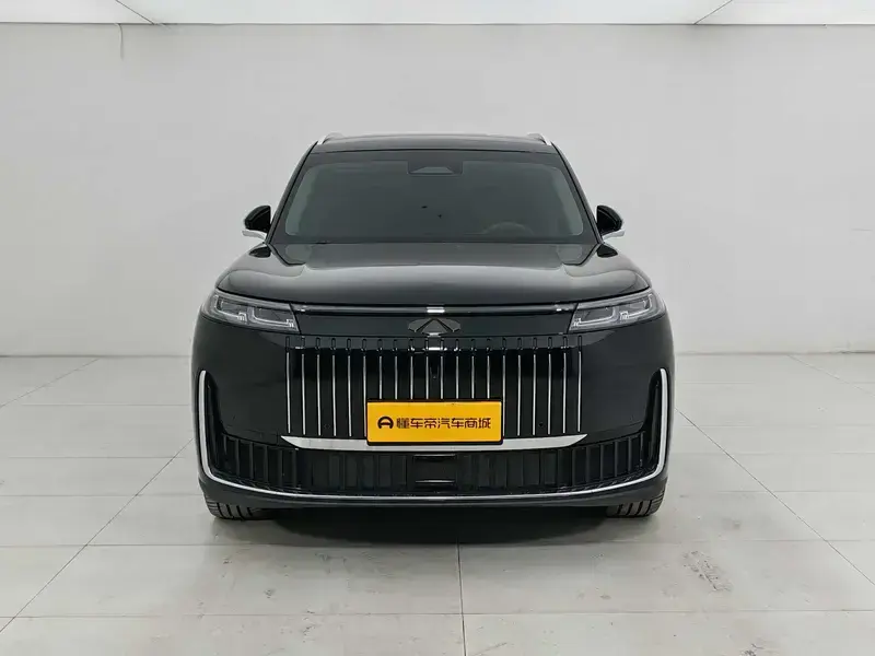 2026 Chery Fengyun T11 с пробегом 27 100 км