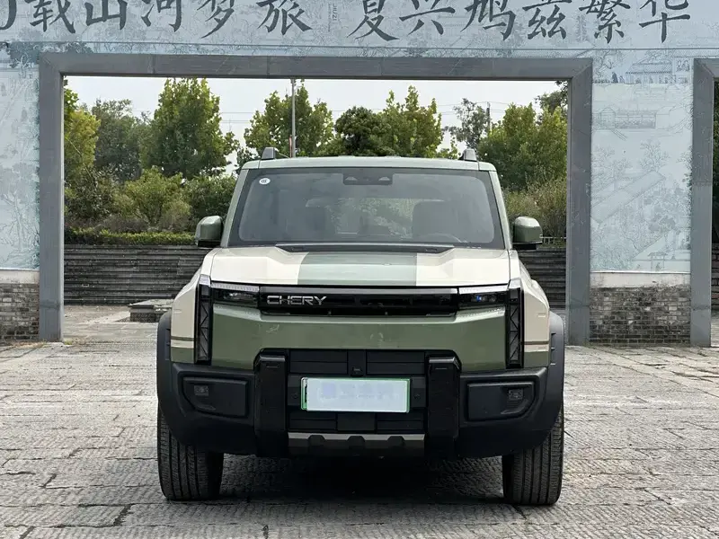 2025 Chery Storm X3L с пробегом 15 000 км