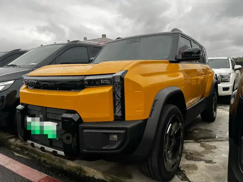 2025 Chery Storm X3L с пробегом 10 000 км