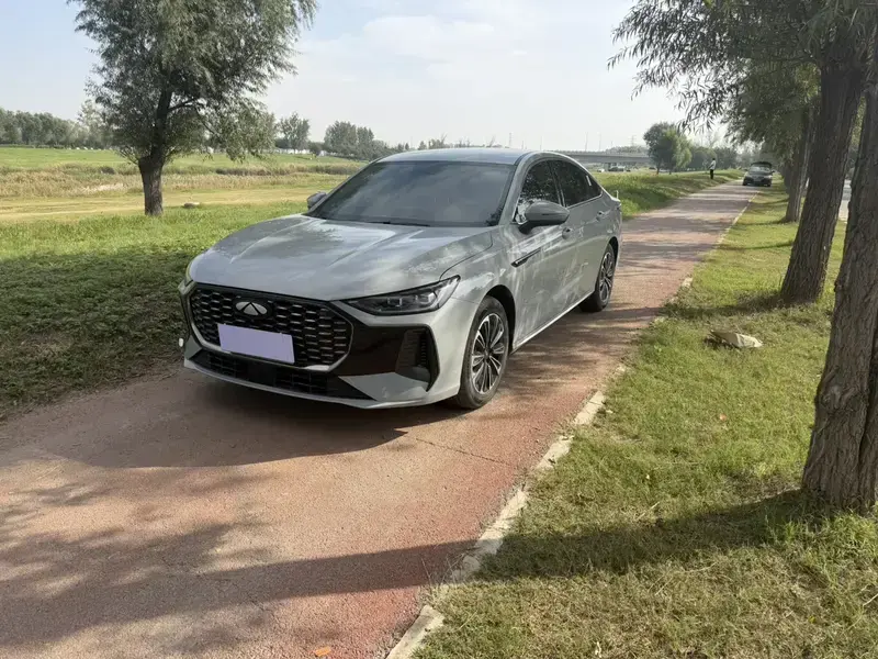 2025 Chery Fengyun A8L с пробегом 25 000 км