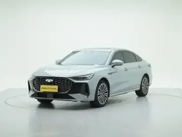 2025 Chery Fengyun A8L с пробегом 16 900 км