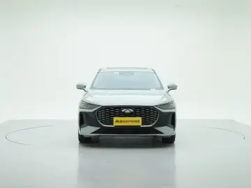 2025 Chery Fengyun A8L с пробегом 16 900 км