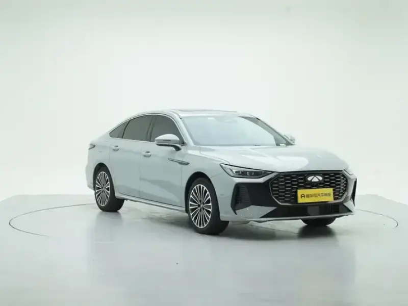 2025 Chery Fengyun A8L с пробегом 16 900 км