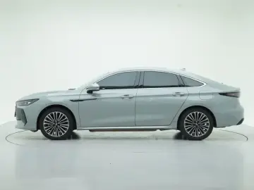 2025 Chery Fengyun A8L с пробегом 16 900 км