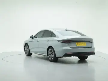 2025 Chery Fengyun A8L с пробегом 16 900 км