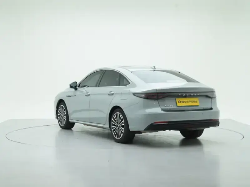 2025 Chery Fengyun A8L с пробегом 16 900 км