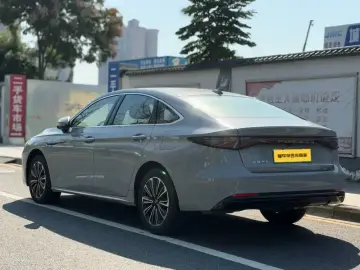 2025 Chery Fengyun A8L с пробегом 2 100 км