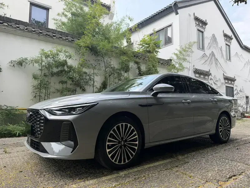 2025 Chery Fengyun A8L с пробегом 19 000 км