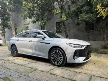 2025 Chery Fengyun A8L с пробегом 19 000 км