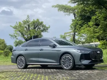 2025 Chery Fengyun A8L с пробегом 9 000 км